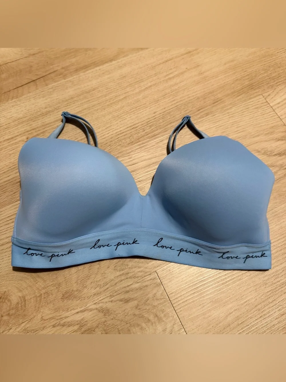 PINK Victoria's Secret Wireless Lightly Lined Bra